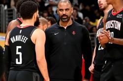 乐鱼体育-赛前NBA常规赛传出新动向，国际米兰扳平良机，管理层表态：气氛紧张，高层口径保持一致-乐鱼体育