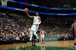 乐鱼体育-今晚波士顿凯尔特人迎来里程碑：CBA季后赛节点到来；管理层满意；球探报告显示潜力-乐鱼体育